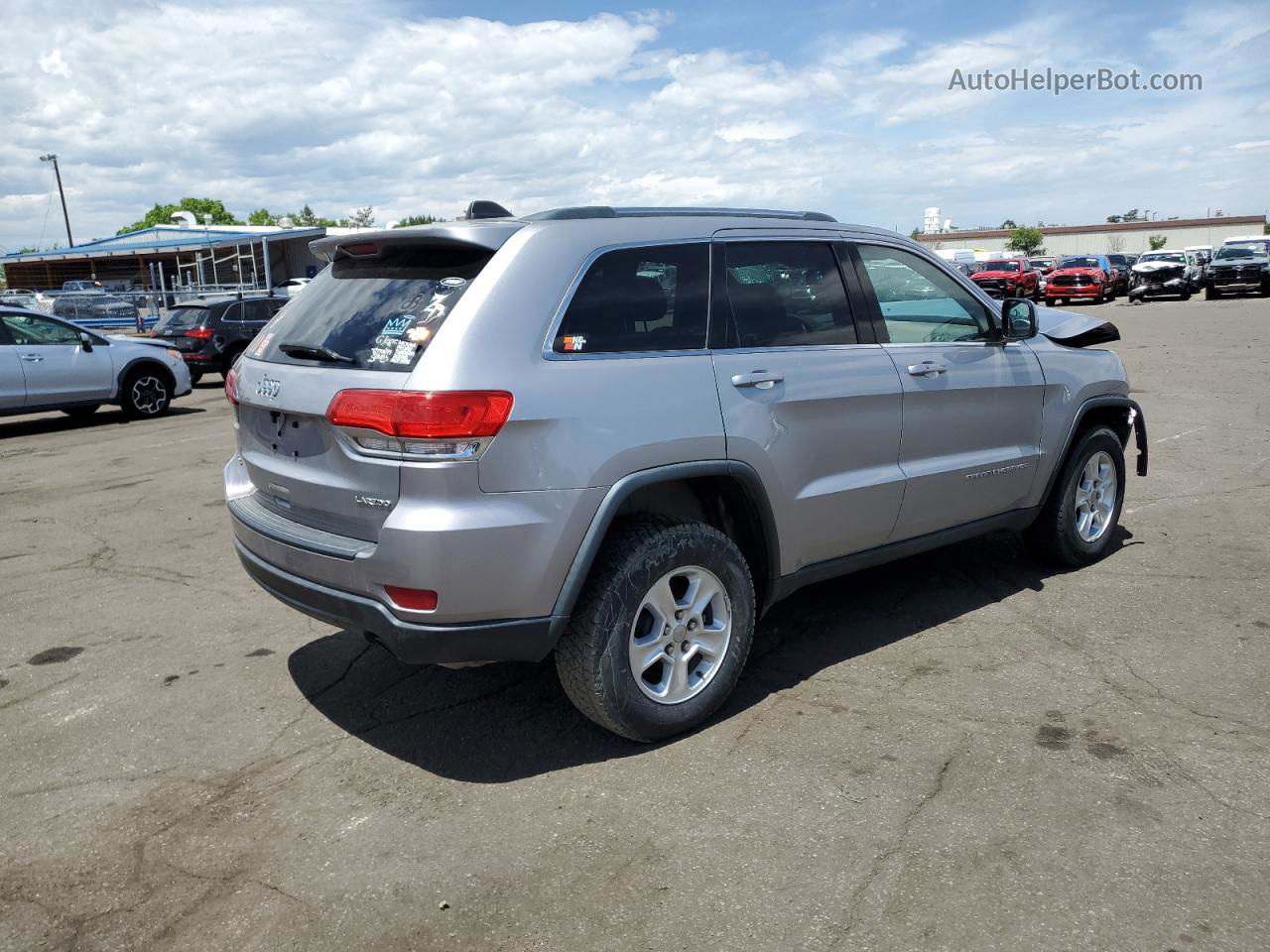 2014 Jeep Grand Cherokee Laredo Silver vin: 1C4RJFAG1EC183143