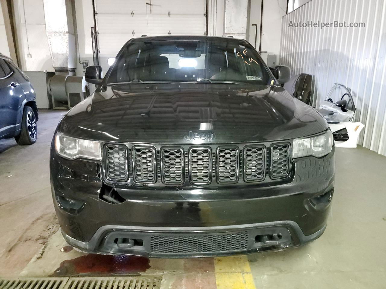 2019 Jeep Grand Cherokee Laredo Black vin: 1C4RJFAG1KC785617