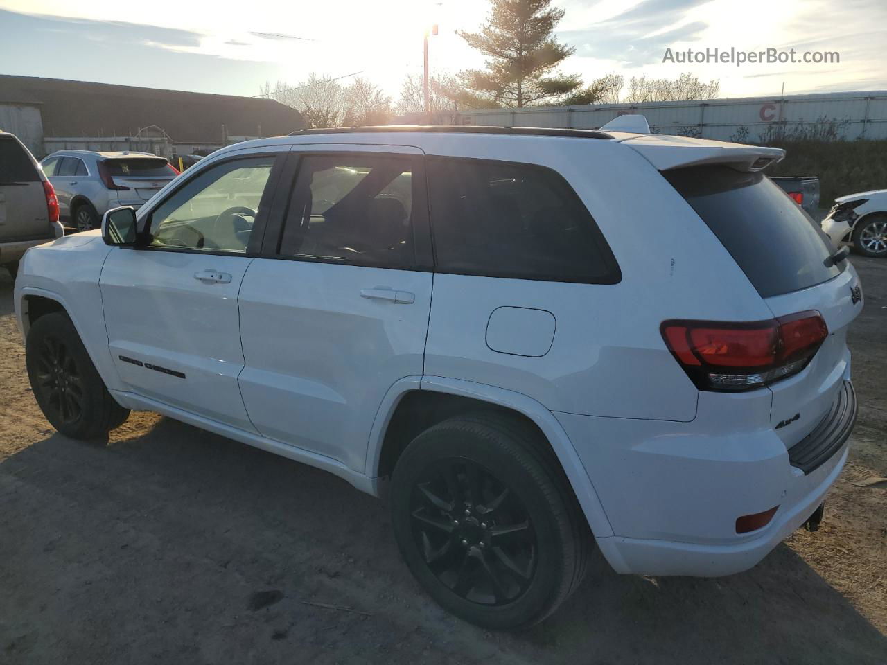 2019 Jeep Grand Cherokee Laredo White vin: 1C4RJFAG1KC850059