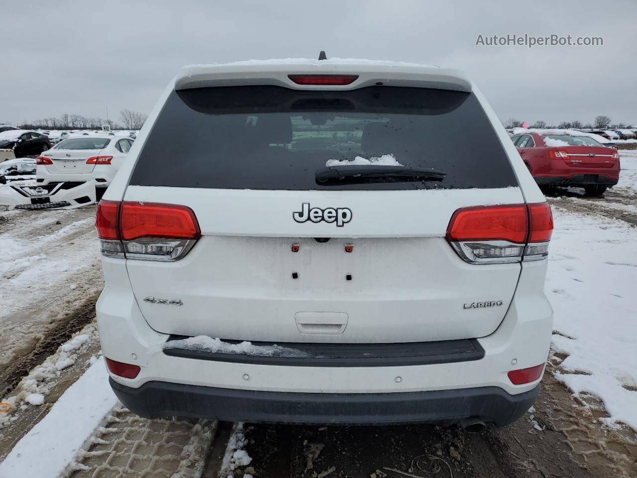 2019 Jeep Grand Cherokee Laredo Белый vin: 1C4RJFAG2KC607084