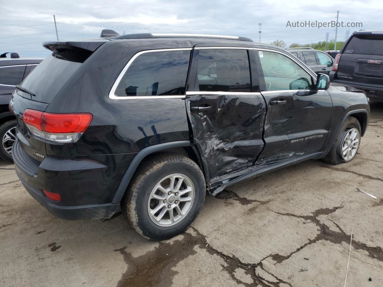 2019 Jeep Grand Cherokee Laredo Черный vin: 1C4RJFAG2KC640215