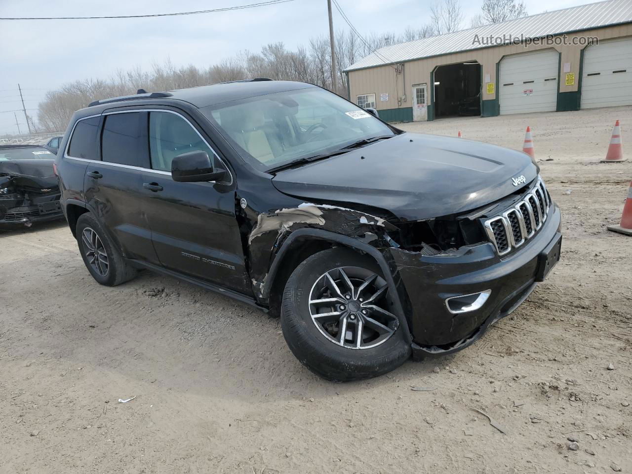 2019 Jeep Grand Cherokee Laredo Black vin: 1C4RJFAG2KC658410