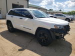 2019 Jeep Grand Cherokee Laredo Белый vin: 1C4RJFAG2KC669438