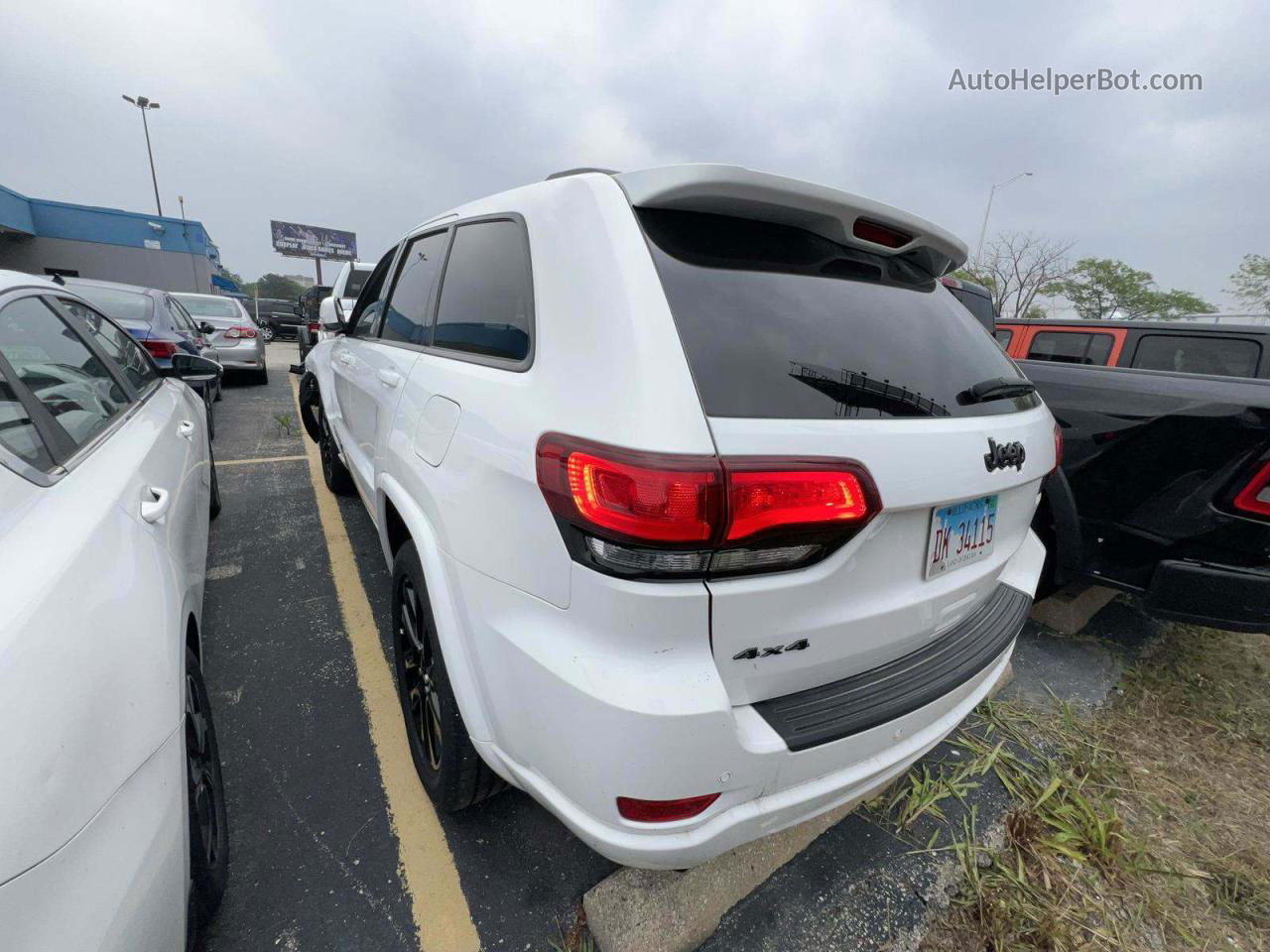 2021 Jeep Grand Cherokee Laredo White vin: 1C4RJFAG2MC743167