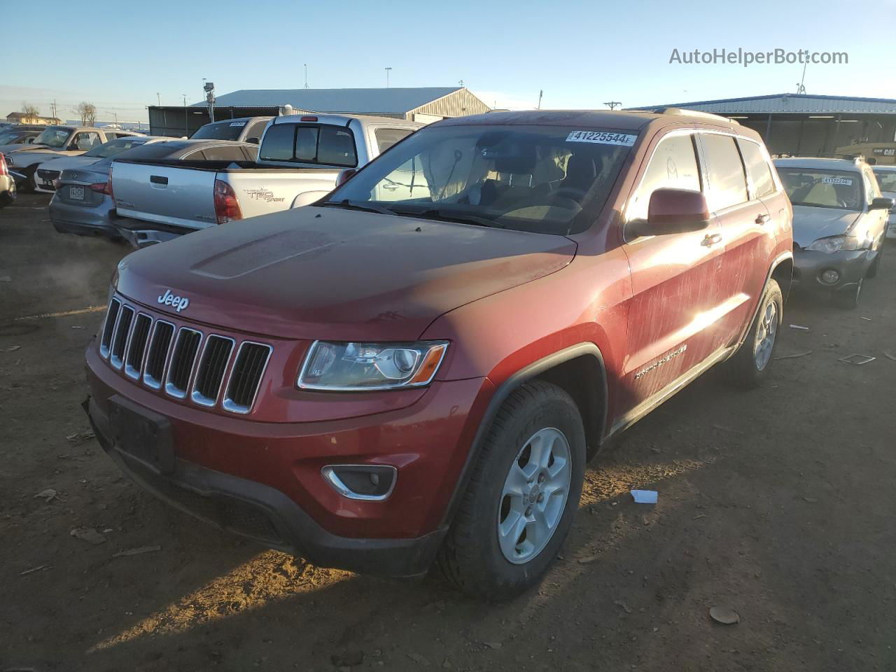 2014 Jeep Grand Cherokee Laredo Red vin: 1C4RJFAG3EC371985