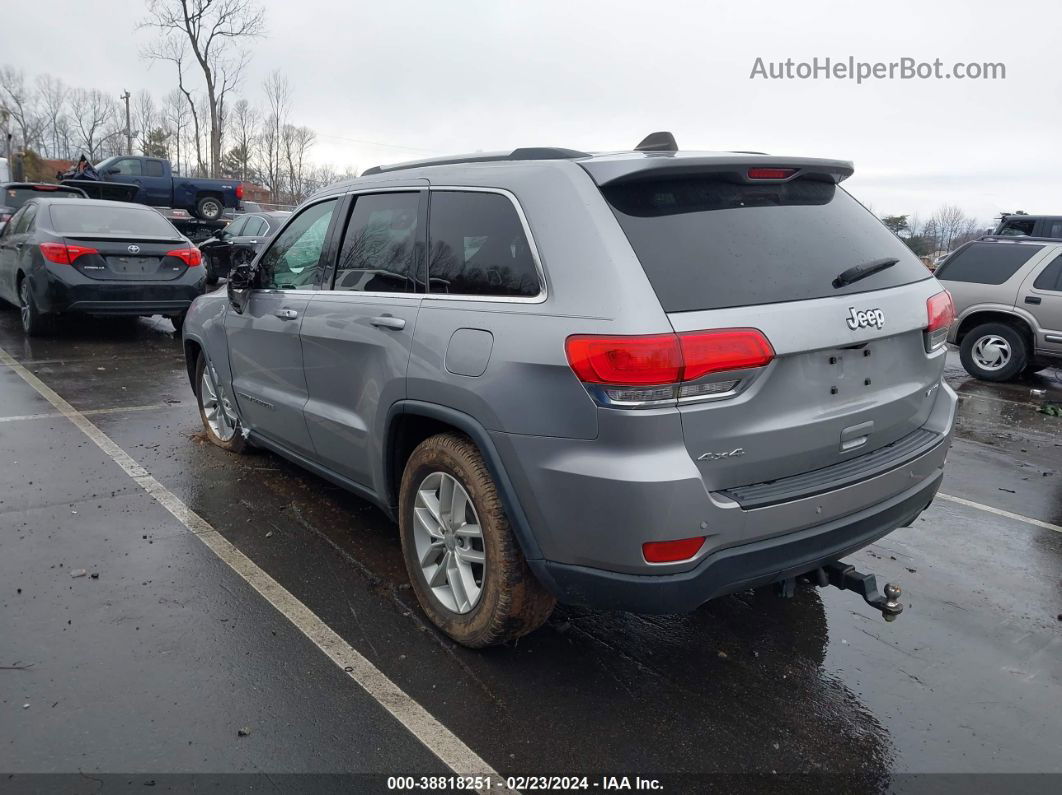 2017 Jeep Grand Cherokee Laredo 4x4 Серебряный vin: 1C4RJFAG3HC730000