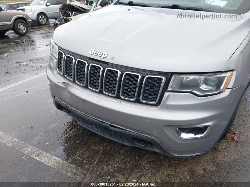 2017 Jeep Grand Cherokee Laredo 4x4 Silver vin: 1C4RJFAG3HC730000