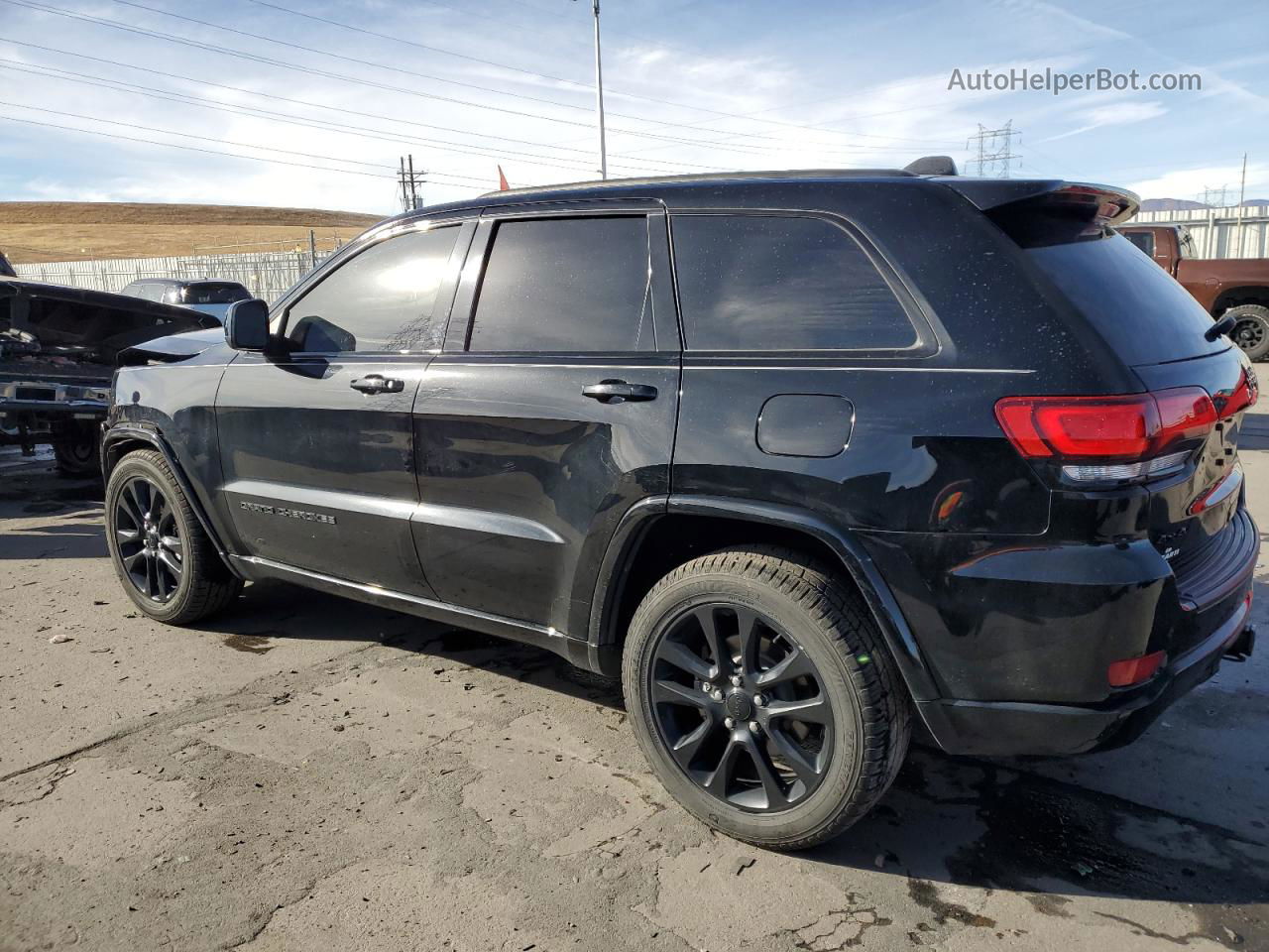 2019 Jeep Grand Cherokee Laredo Черный vin: 1C4RJFAG3KC729887