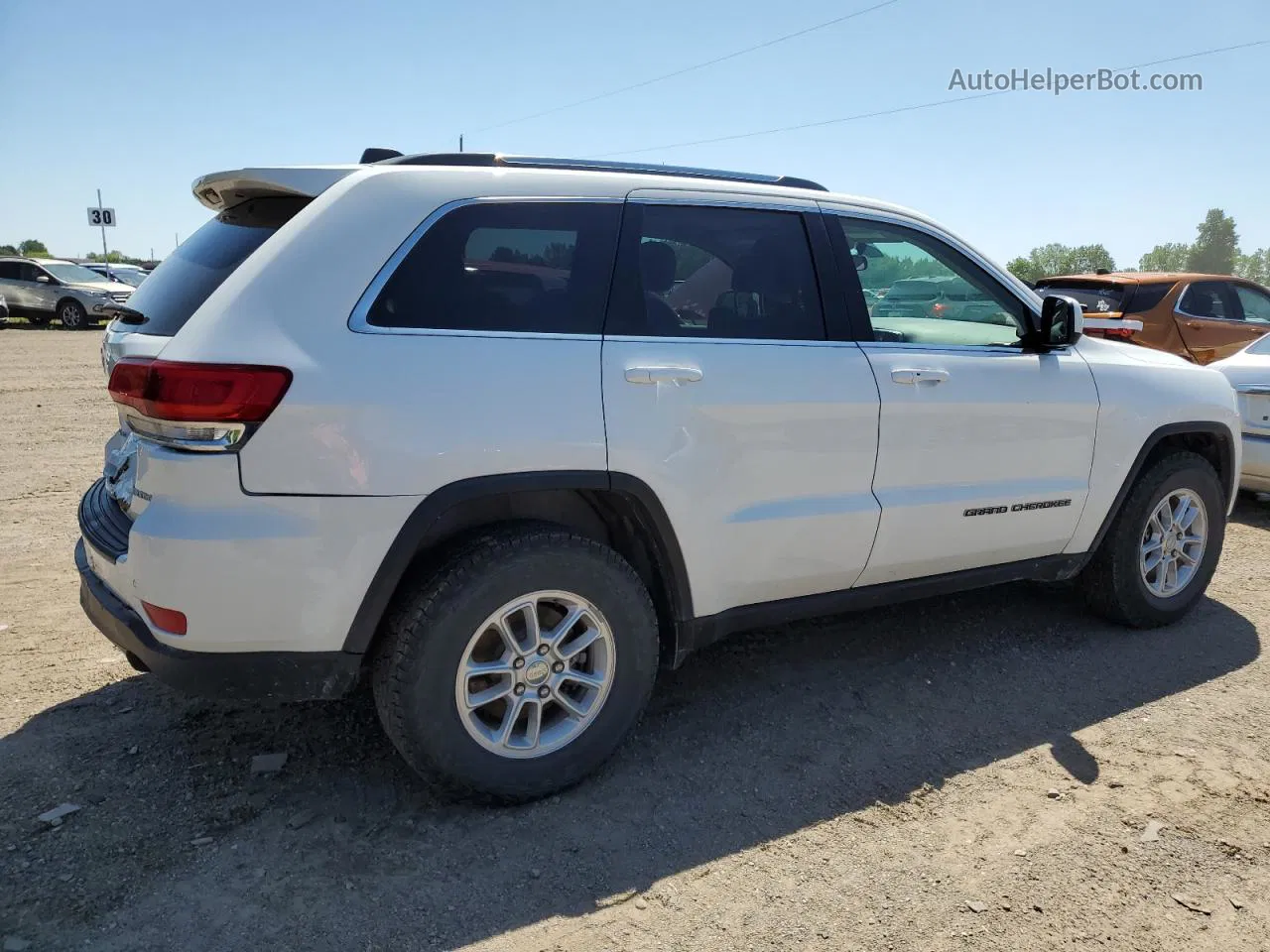 2019 Jeep Grand Cherokee Laredo White vin: 1C4RJFAG3KC816186