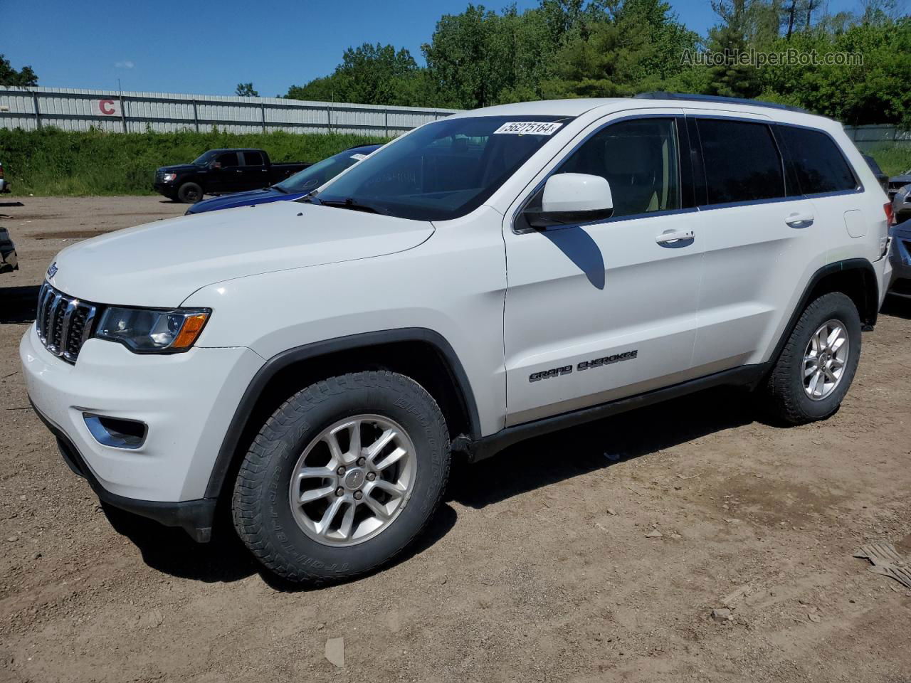 2019 Jeep Grand Cherokee Laredo White vin: 1C4RJFAG3KC816186