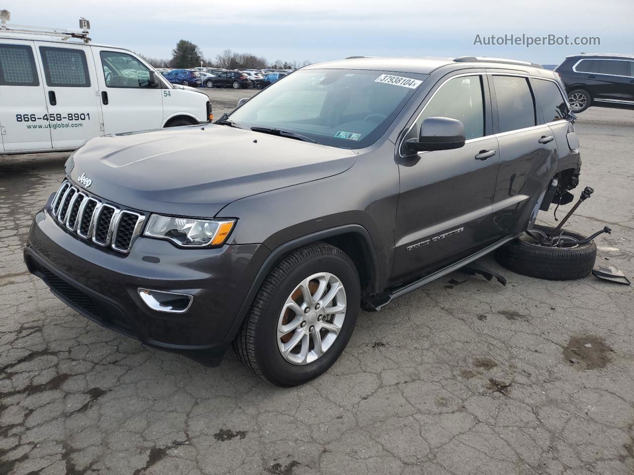 2021 Jeep Grand Cherokee Laredo Gray vin: 1C4RJFAG3MC814778