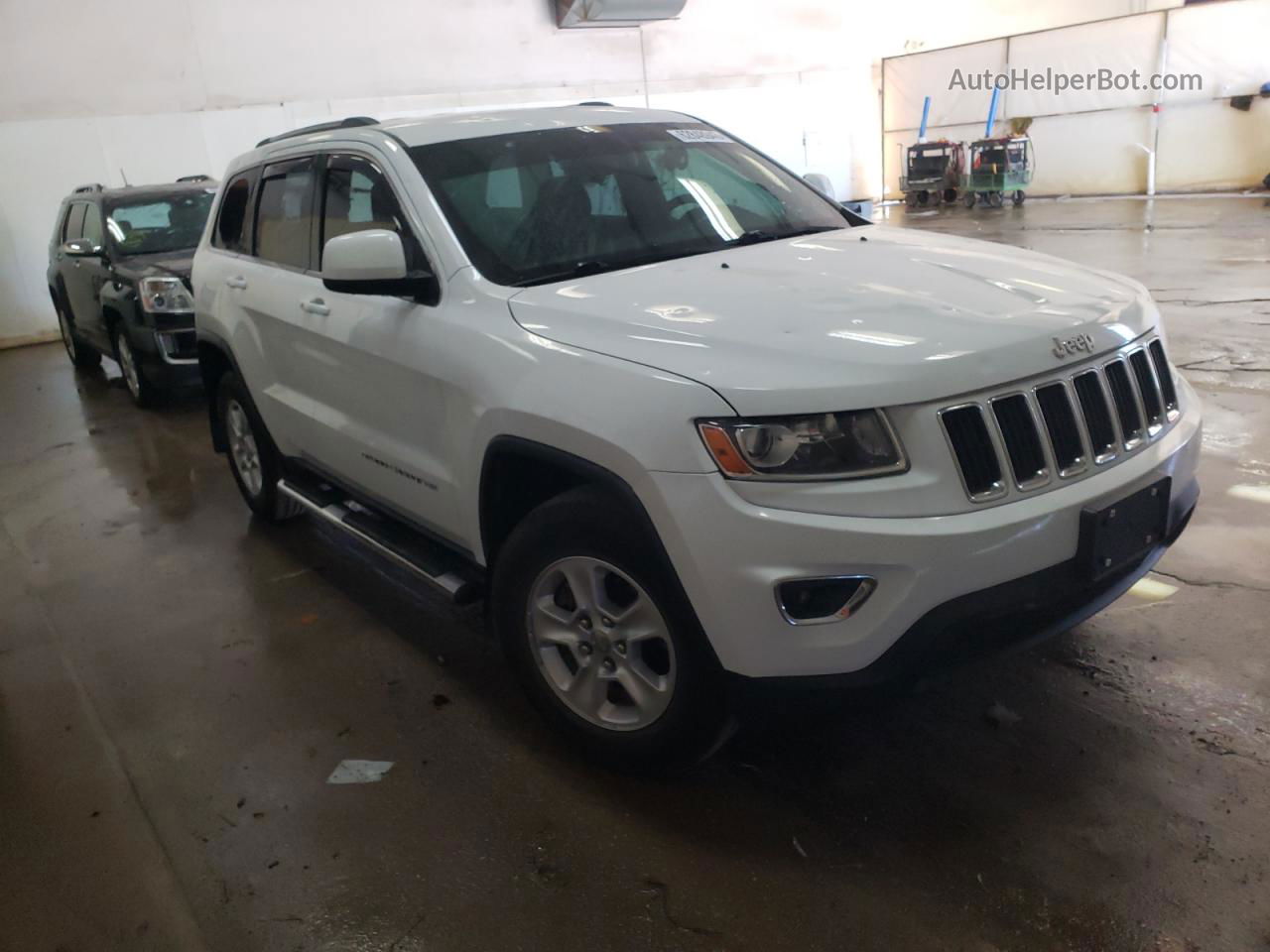 2014 Jeep Grand Cherokee Laredo White vin: 1C4RJFAG4EC178129