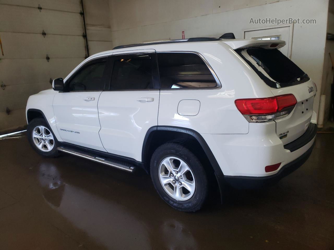 2014 Jeep Grand Cherokee Laredo White vin: 1C4RJFAG4EC178129