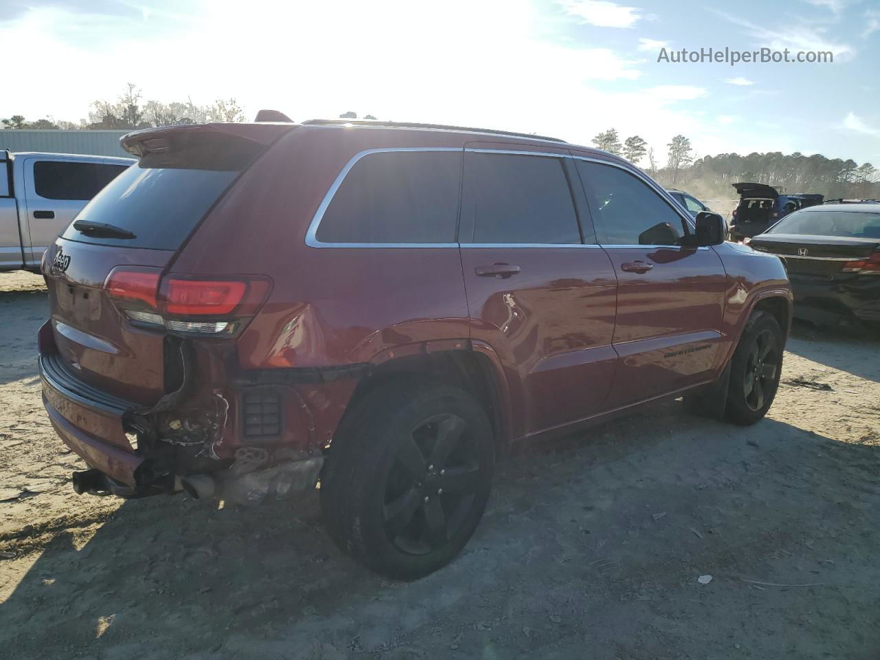 2015 Jeep Grand Cherokee Laredo Red vin: 1C4RJFAG4FC178116