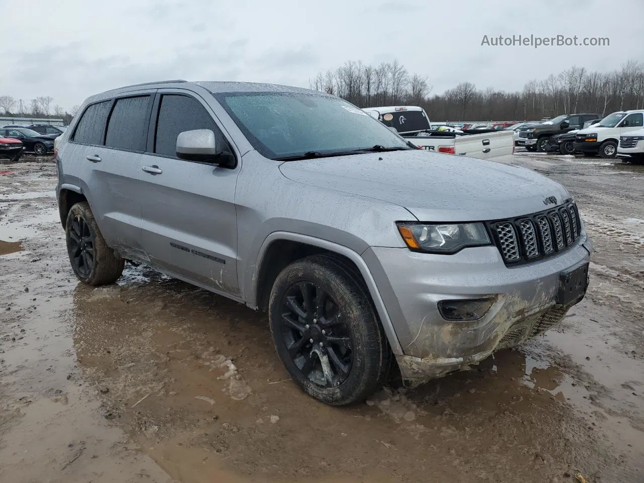 2019 Jeep Grand Cherokee Laredo Серебряный vin: 1C4RJFAG4KC545493