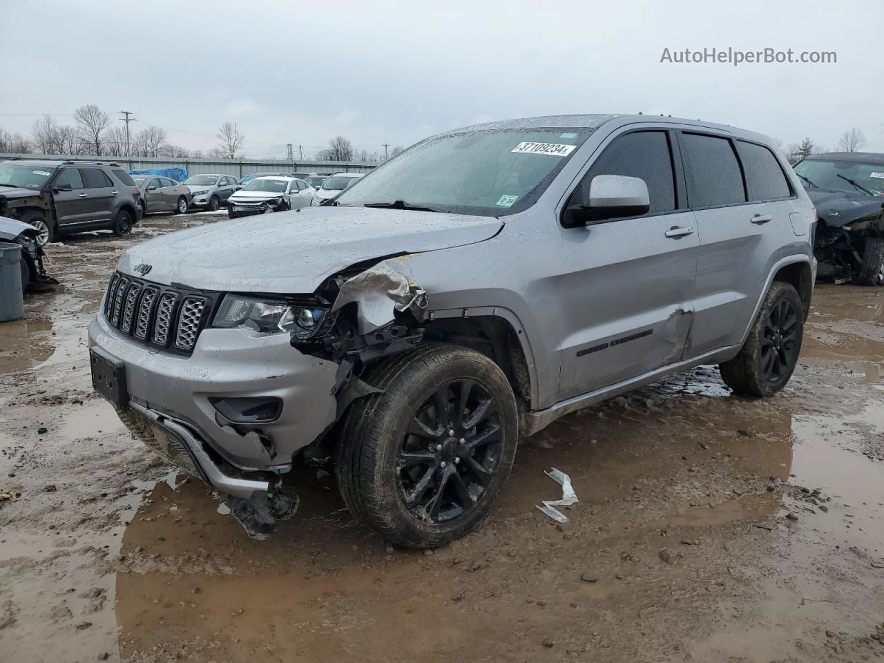 2019 Jeep Grand Cherokee Laredo Silver vin: 1C4RJFAG4KC545493