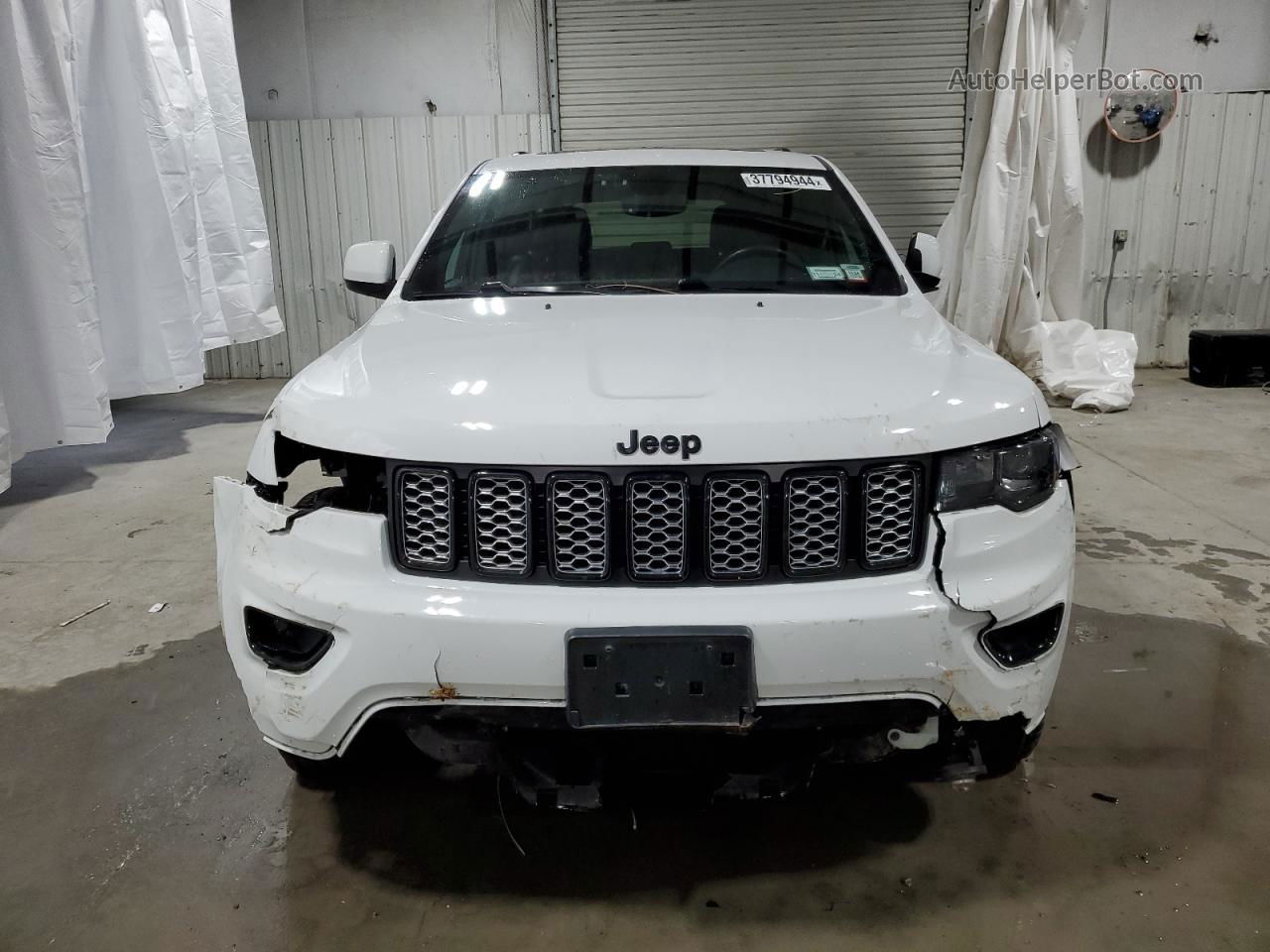 2019 Jeep Grand Cherokee Laredo White vin: 1C4RJFAG4KC825964