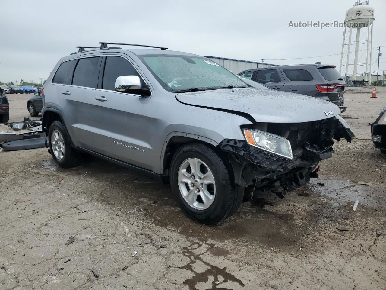 2014 Jeep Grand Cherokee Laredo Silver vin: 1C4RJFAG5EC392689