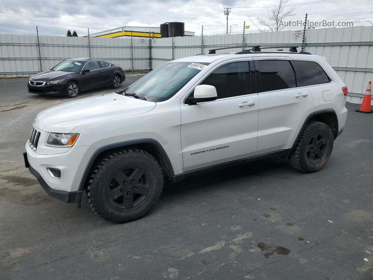 2014 Jeep Grand Cherokee Laredo Белый vin: 1C4RJFAG5EC485759