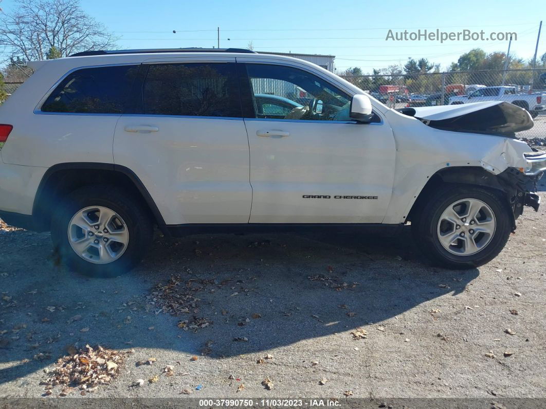 2017 Jeep Grand Cherokee Laredo 4x4 White vin: 1C4RJFAG5HC645546