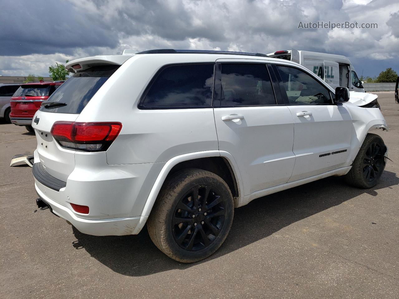 2019 Jeep Grand Cherokee Laredo Белый vin: 1C4RJFAG5KC547866