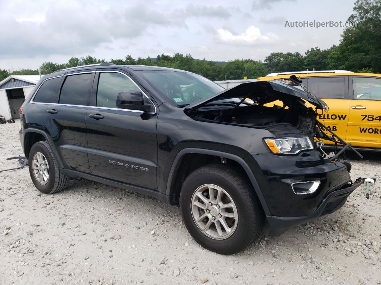 2019 Jeep Grand Cherokee Laredo Черный vin: 1C4RJFAG5KC564912