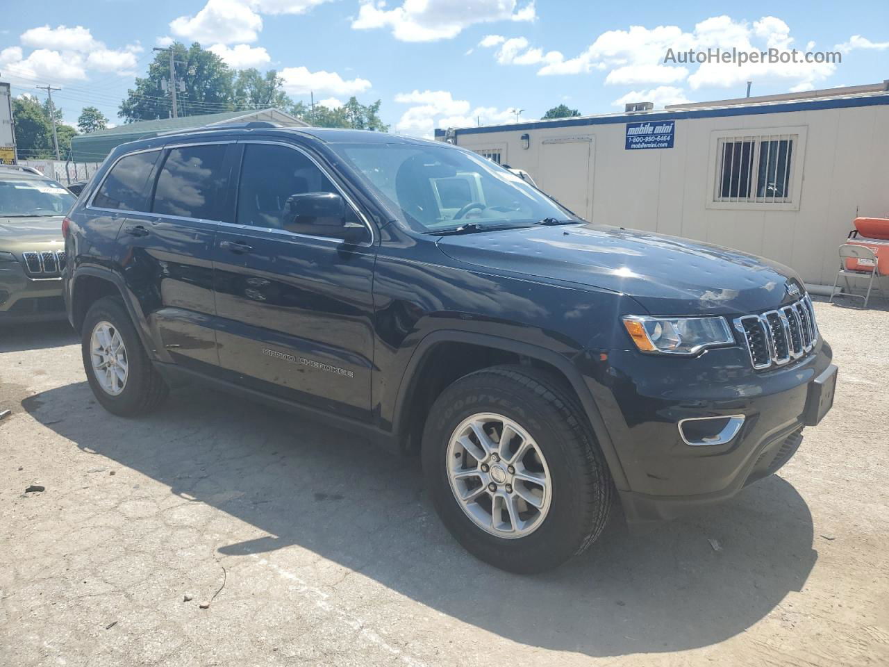 2019 Jeep Grand Cherokee Laredo Черный vin: 1C4RJFAG5KC736405