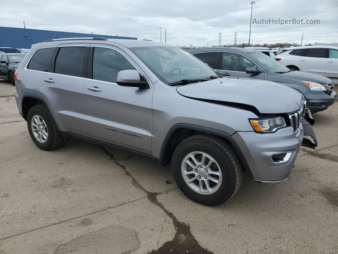 2019 Jeep Grand Cherokee Laredo Silver vin: 1C4RJFAG5KC762860