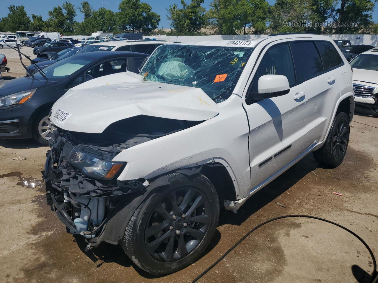 2021 Jeep Grand Cherokee Laredo Белый vin: 1C4RJFAG5MC514918