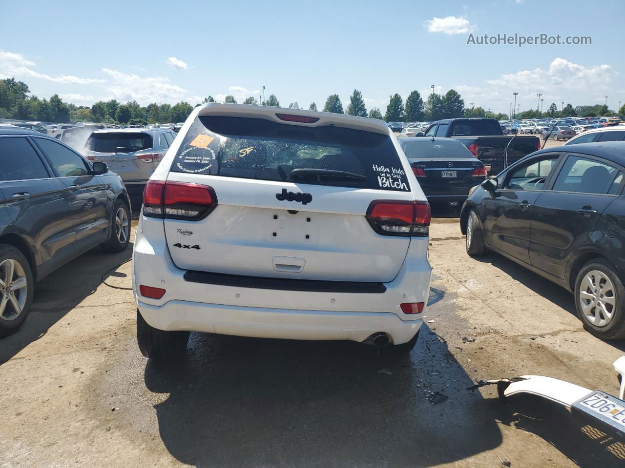 2021 Jeep Grand Cherokee Laredo Белый vin: 1C4RJFAG5MC514918