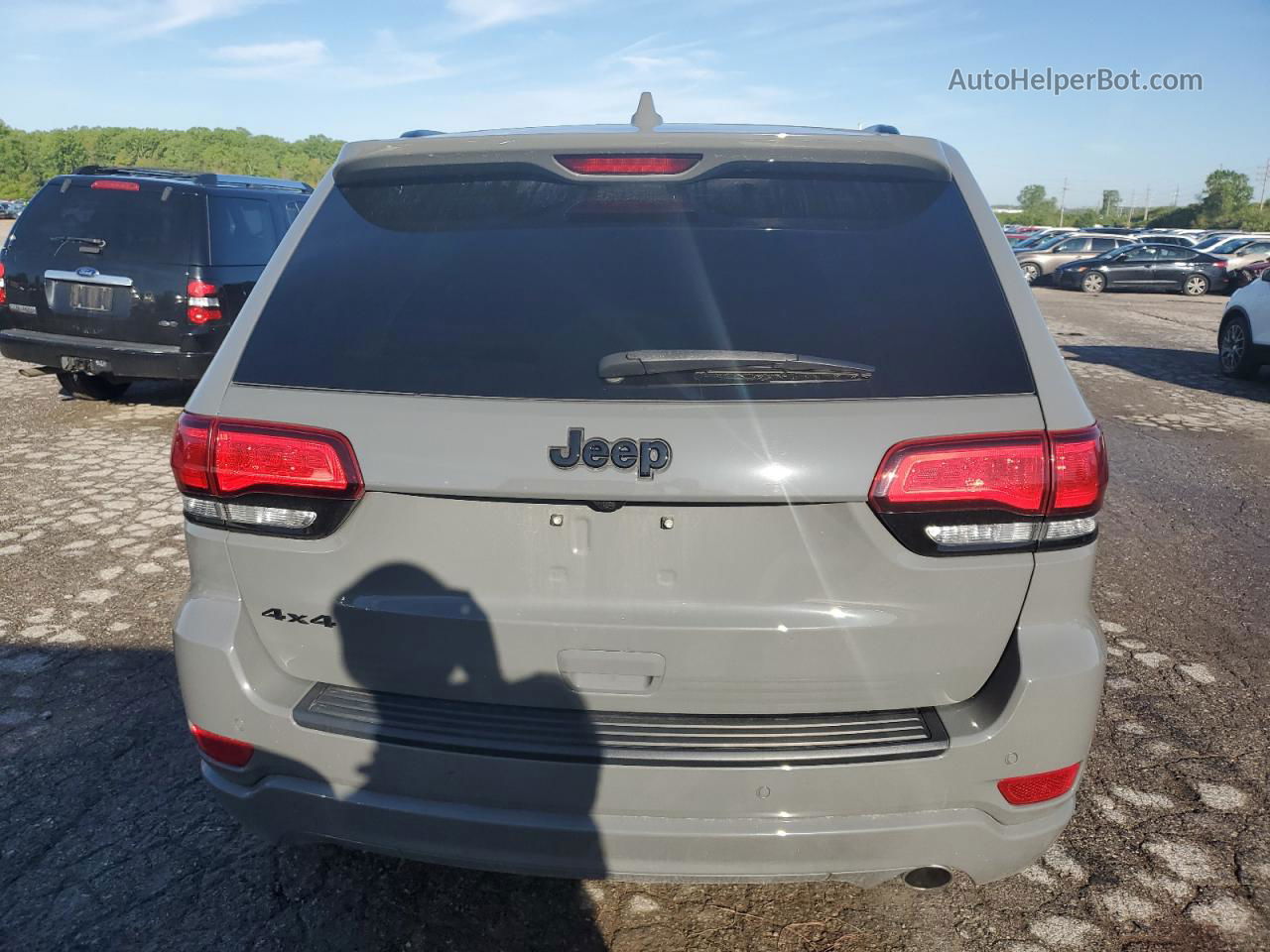 2021 Jeep Grand Cherokee Laredo Gray vin: 1C4RJFAG5MC623315