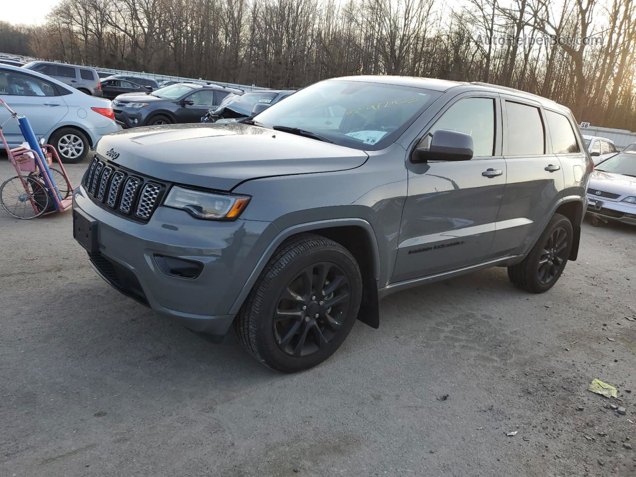 2021 Jeep Grand Cherokee Laredo Серый vin: 1C4RJFAG5MC779502