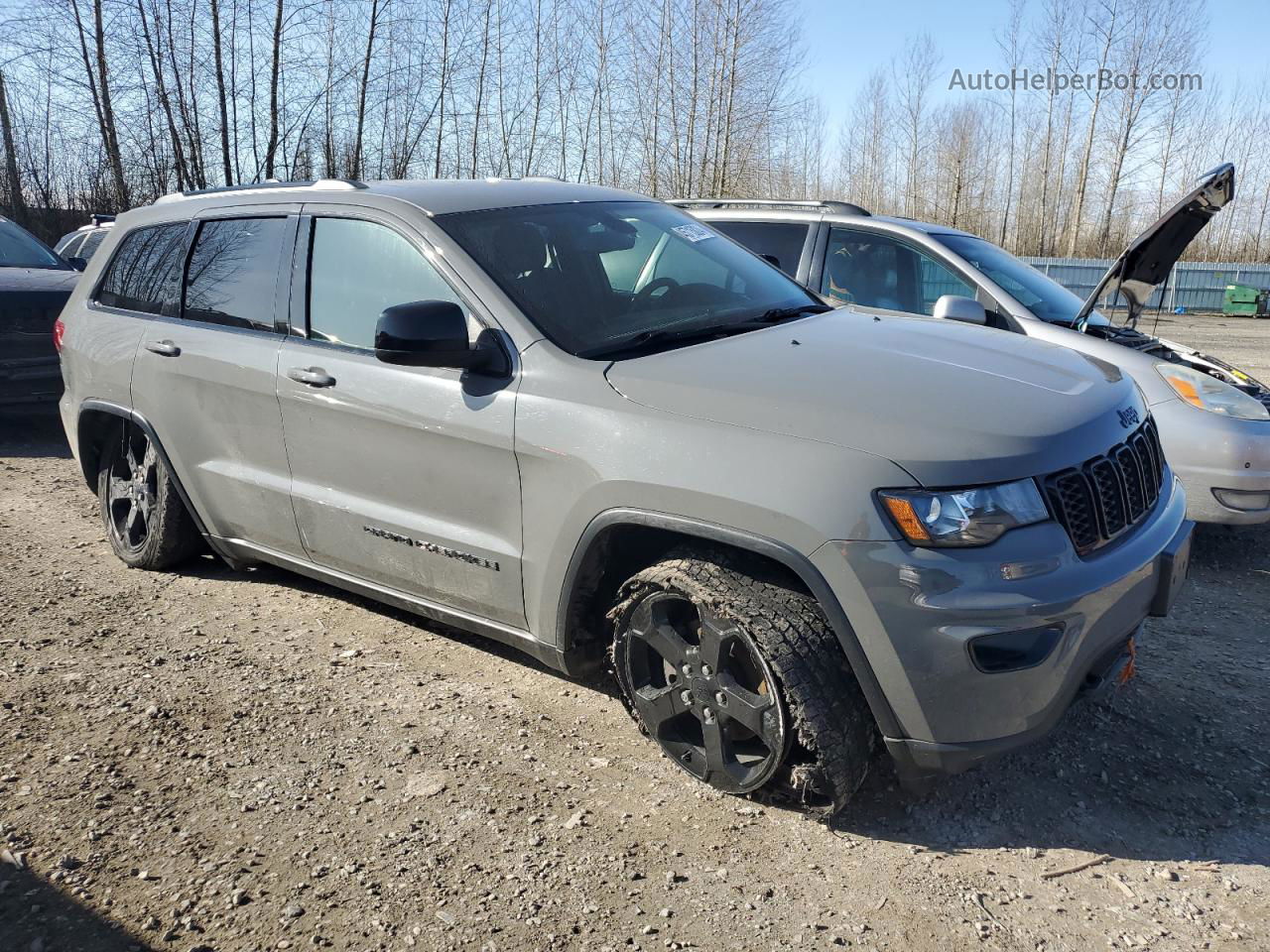 2019 Jeep Grand Cherokee Laredo Gray vin: 1C4RJFAG6KC725316