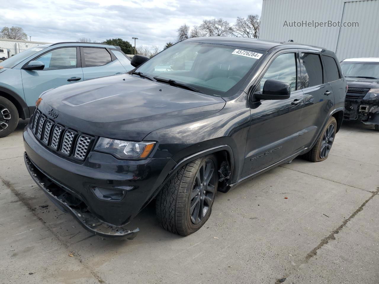 2019 Jeep Grand Cherokee Laredo Черный vin: 1C4RJFAG6KC819292