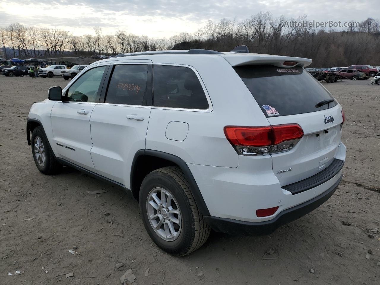 2019 Jeep Grand Cherokee Laredo White vin: 1C4RJFAG6KC834701