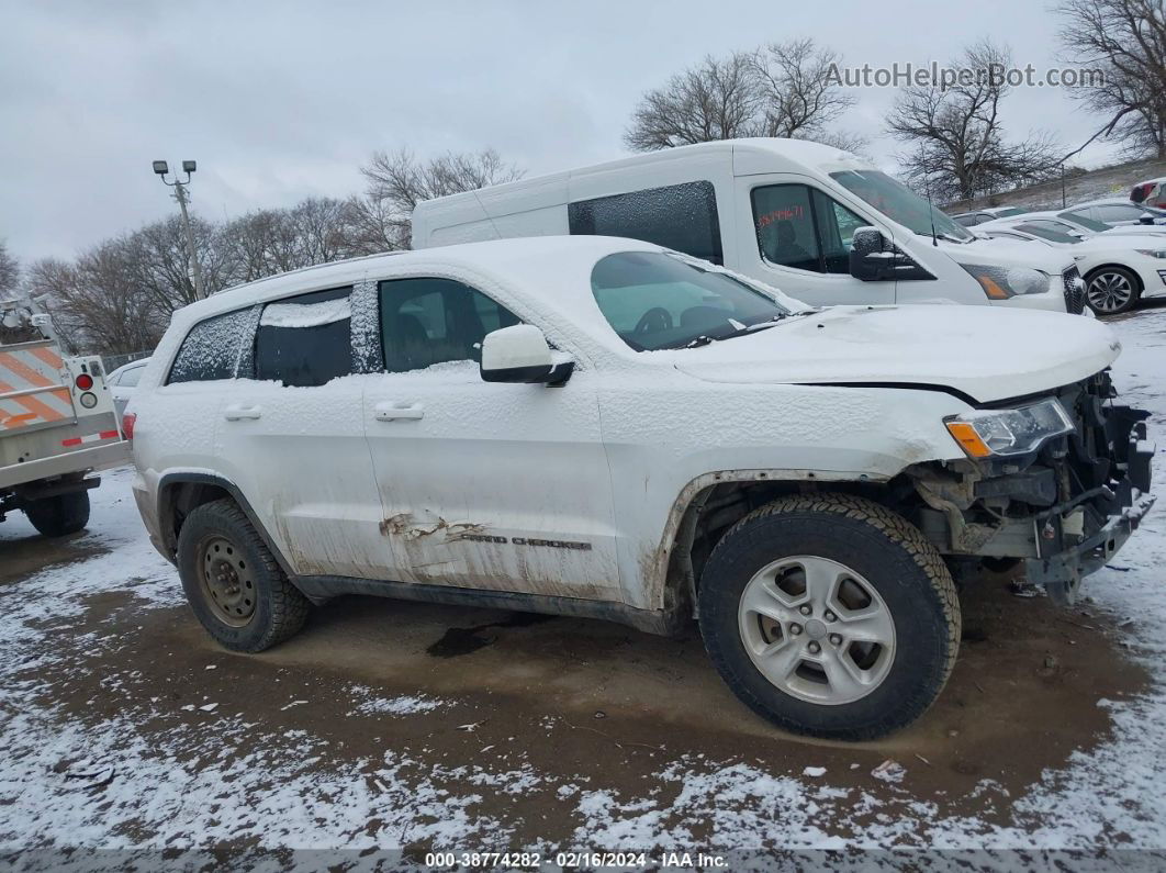 2017 Jeep Grand Cherokee Laredo 4x4 Белый vin: 1C4RJFAG8HC763154