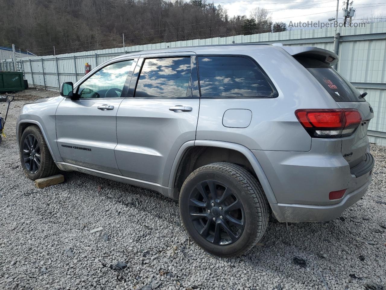 2019 Jeep Grand Cherokee Laredo Gray vin: 1C4RJFAG8KC568355