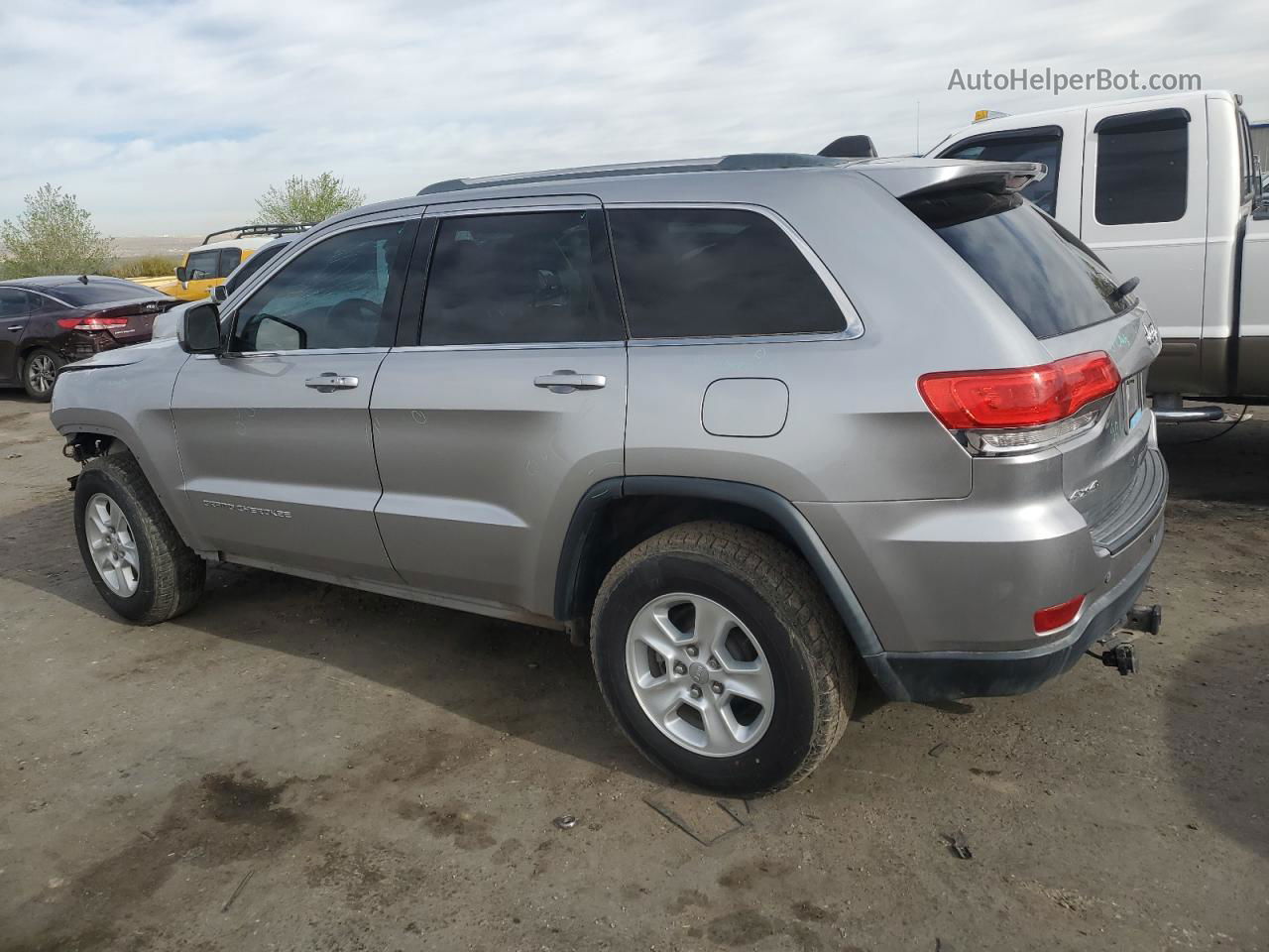 2014 Jeep Grand Cherokee Laredo Silver vin: 1C4RJFAG9EC198554