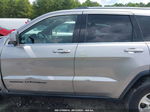 2017 Jeep Grand Cherokee Laredo 4x4 Серебряный vin: 1C4RJFAG9HC608922