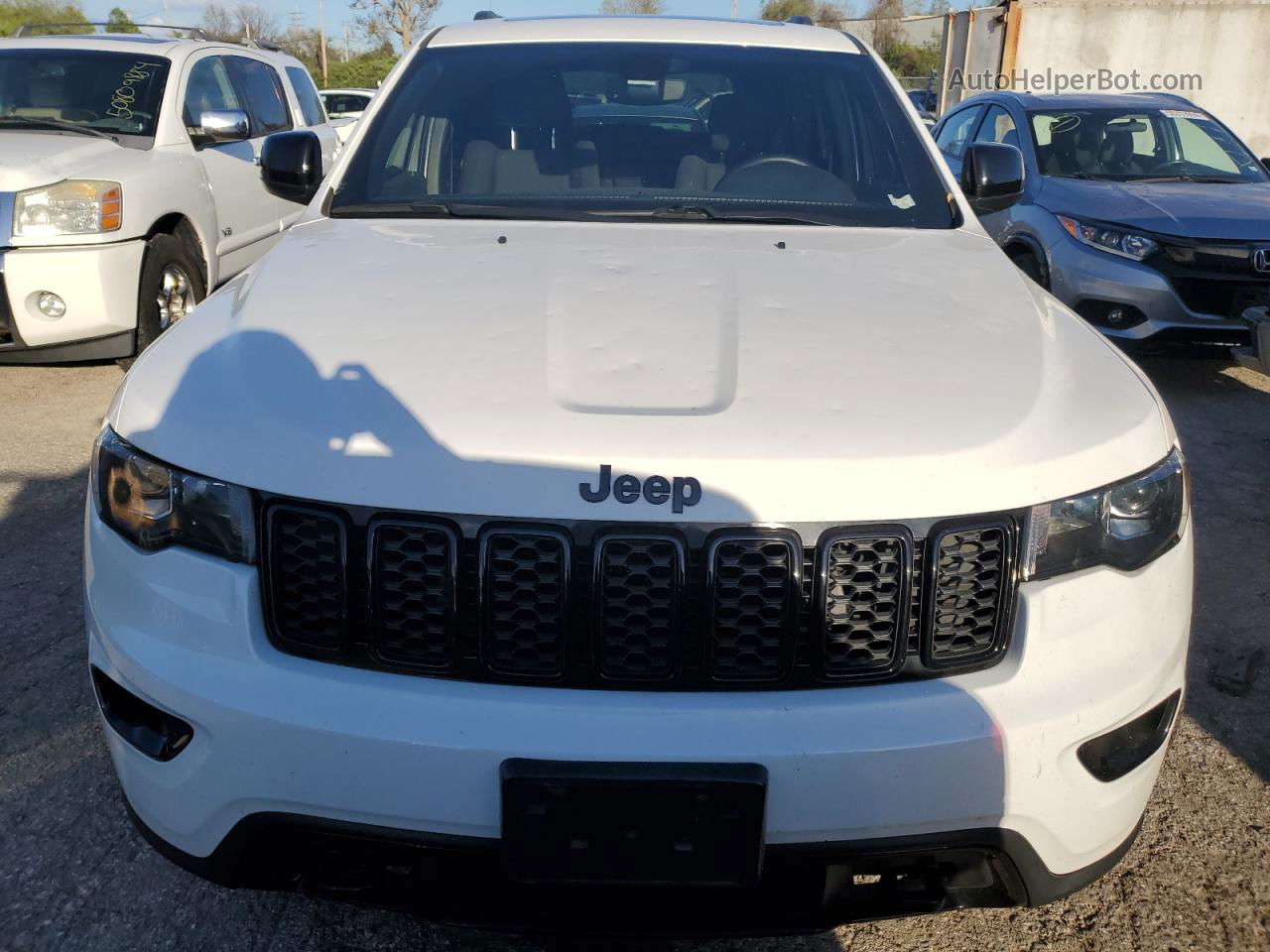 2019 Jeep Grand Cherokee Laredo White vin: 1C4RJFAG9KC546963