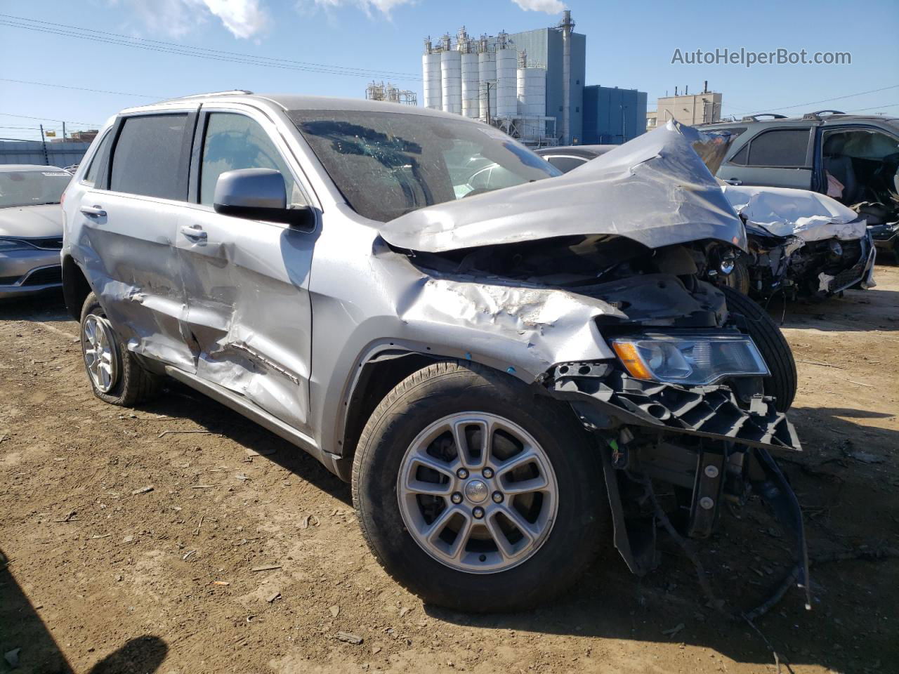 2019 Jeep Grand Cherokee Laredo Silver vin: 1C4RJFAG9KC824289