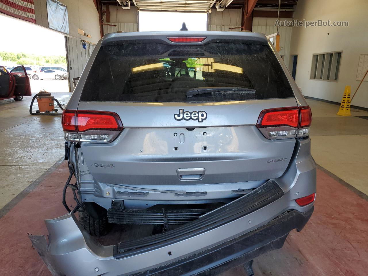 2021 Jeep Grand Cherokee Laredo Silver vin: 1C4RJFAG9MC543080