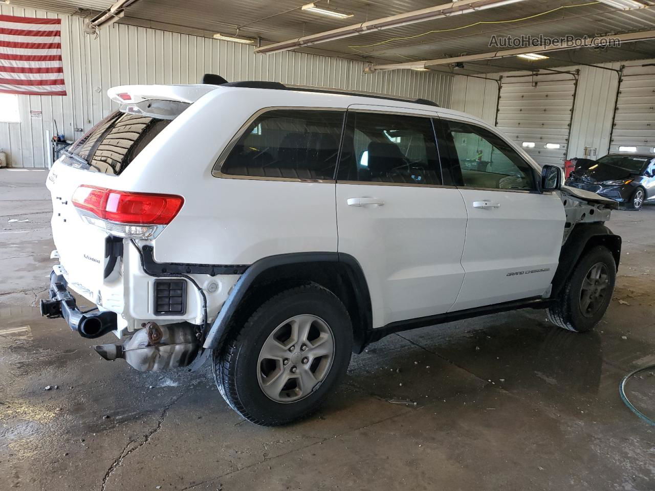 2014 Jeep Grand Cherokee Laredo White vin: 1C4RJFAGXEC541209