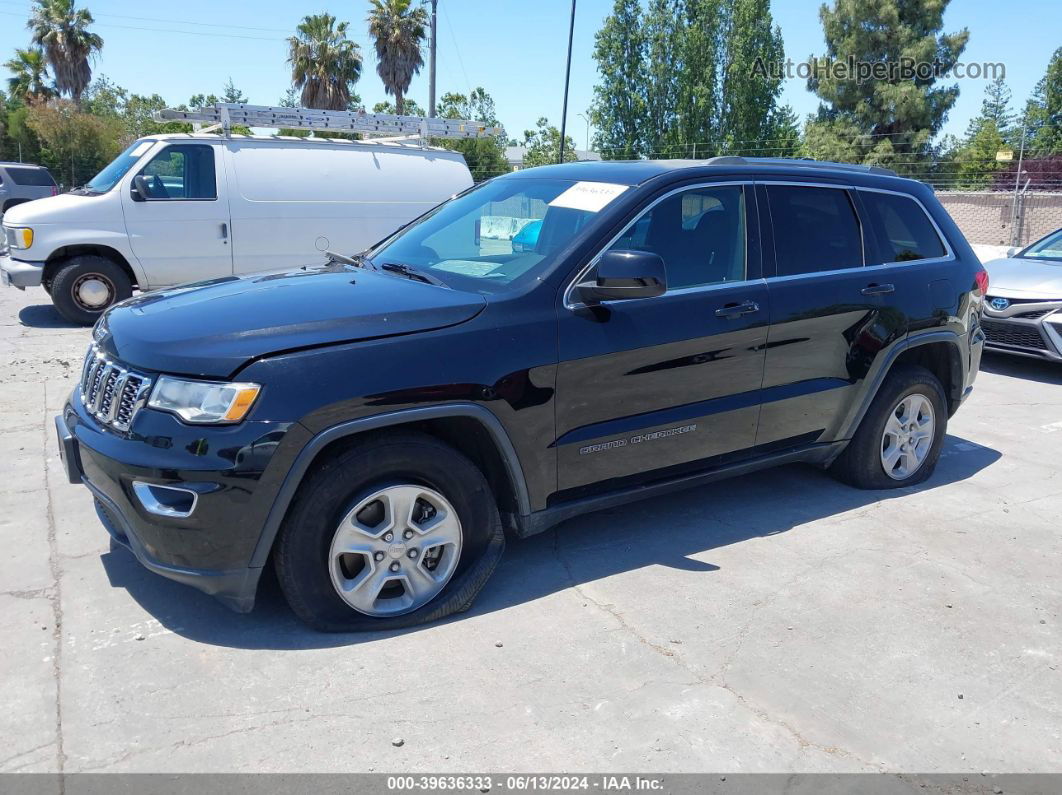 2017 Jeep Grand Cherokee Laredo 4x4 Черный vin: 1C4RJFAGXHC715073