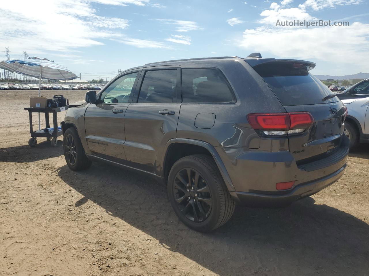 2019 Jeep Grand Cherokee Laredo Gray vin: 1C4RJFAGXKC587585