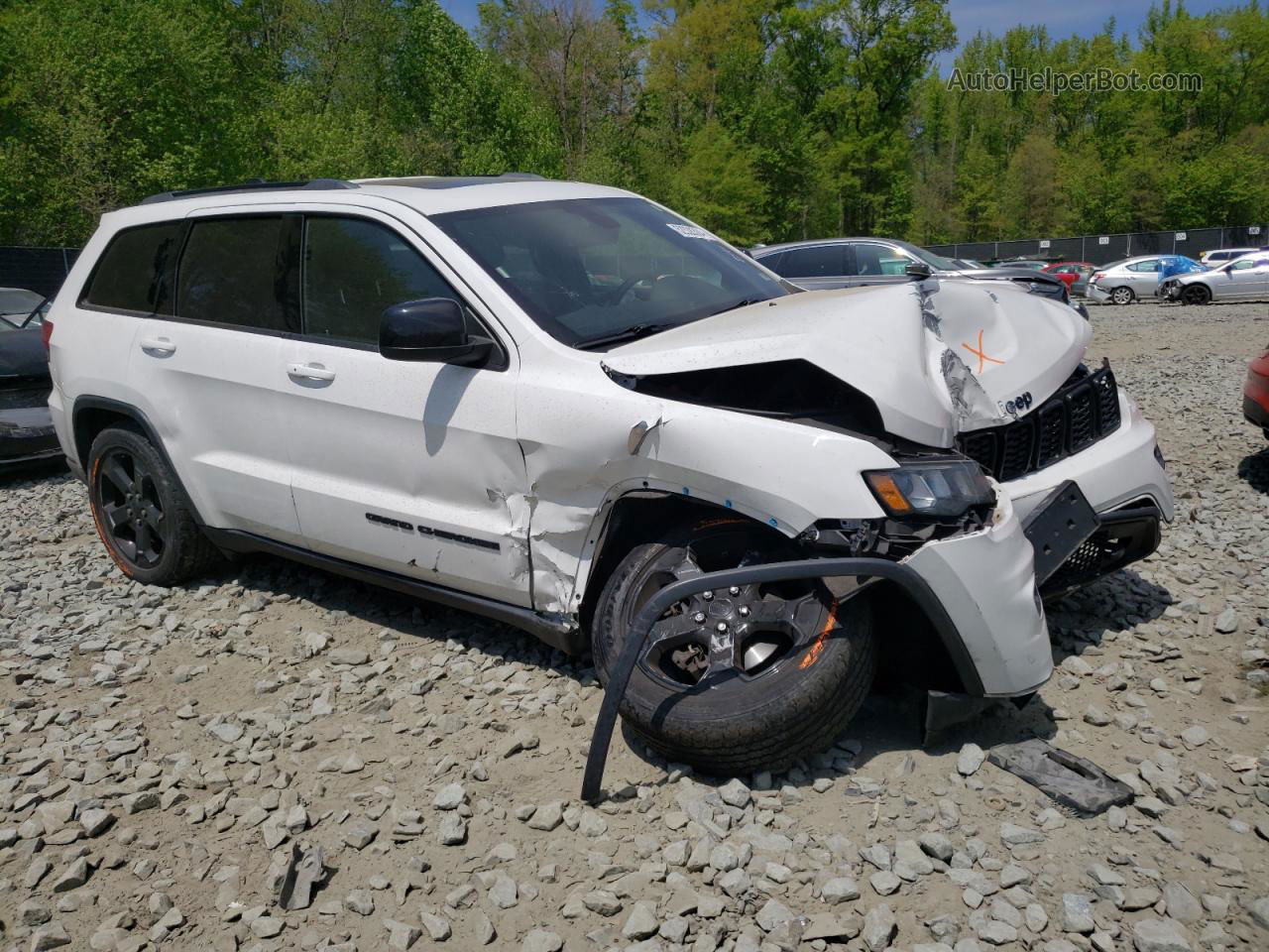 2019 Jeep Grand Cherokee Laredo White vin: 1C4RJFAGXKC591085