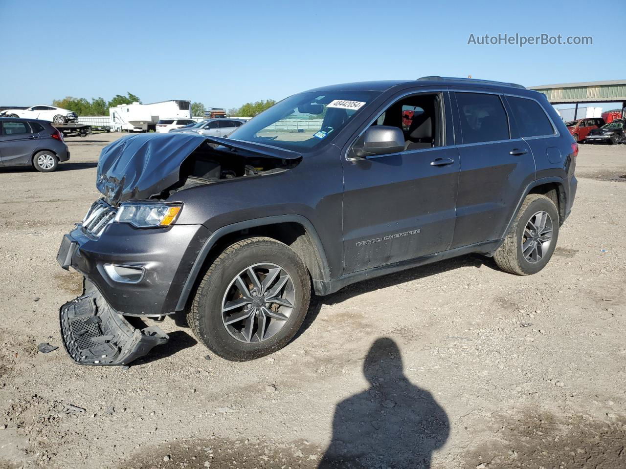 2019 Jeep Grand Cherokee Laredo Gray vin: 1C4RJFAGXKC793358