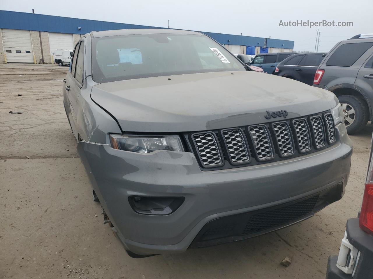 2019 Jeep Grand Cherokee Laredo Gray vin: 1C4RJFAGXKC850173