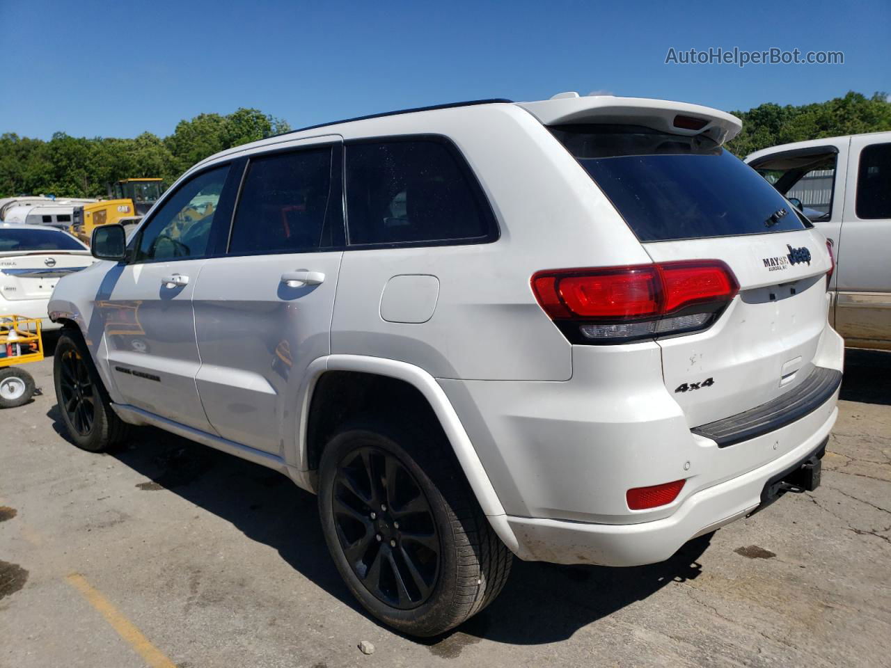 2021 Jeep Grand Cherokee Laredo White vin: 1C4RJFAGXMC732353