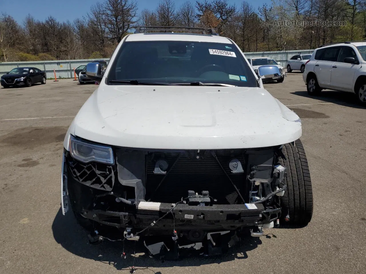 2019 Jeep Grand Cherokee Overland White vin: 1C4RJFCG0KC589732